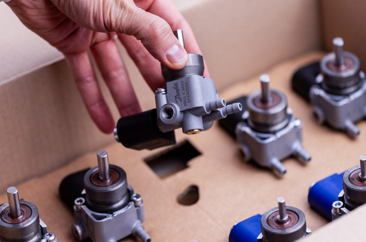 Danfoss BFM: the small oil pump built for a life on wheels